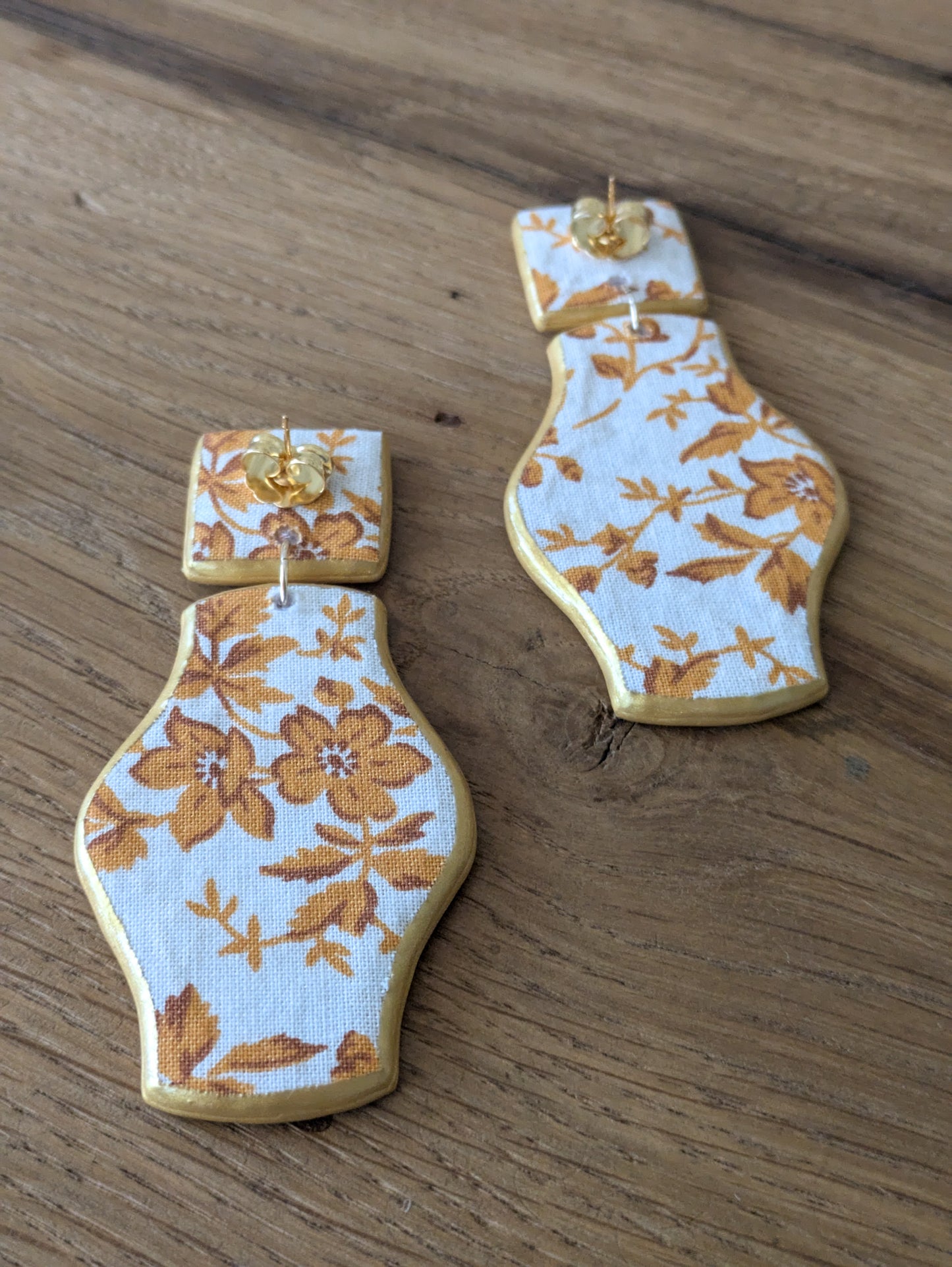 Daphne Statement Earring