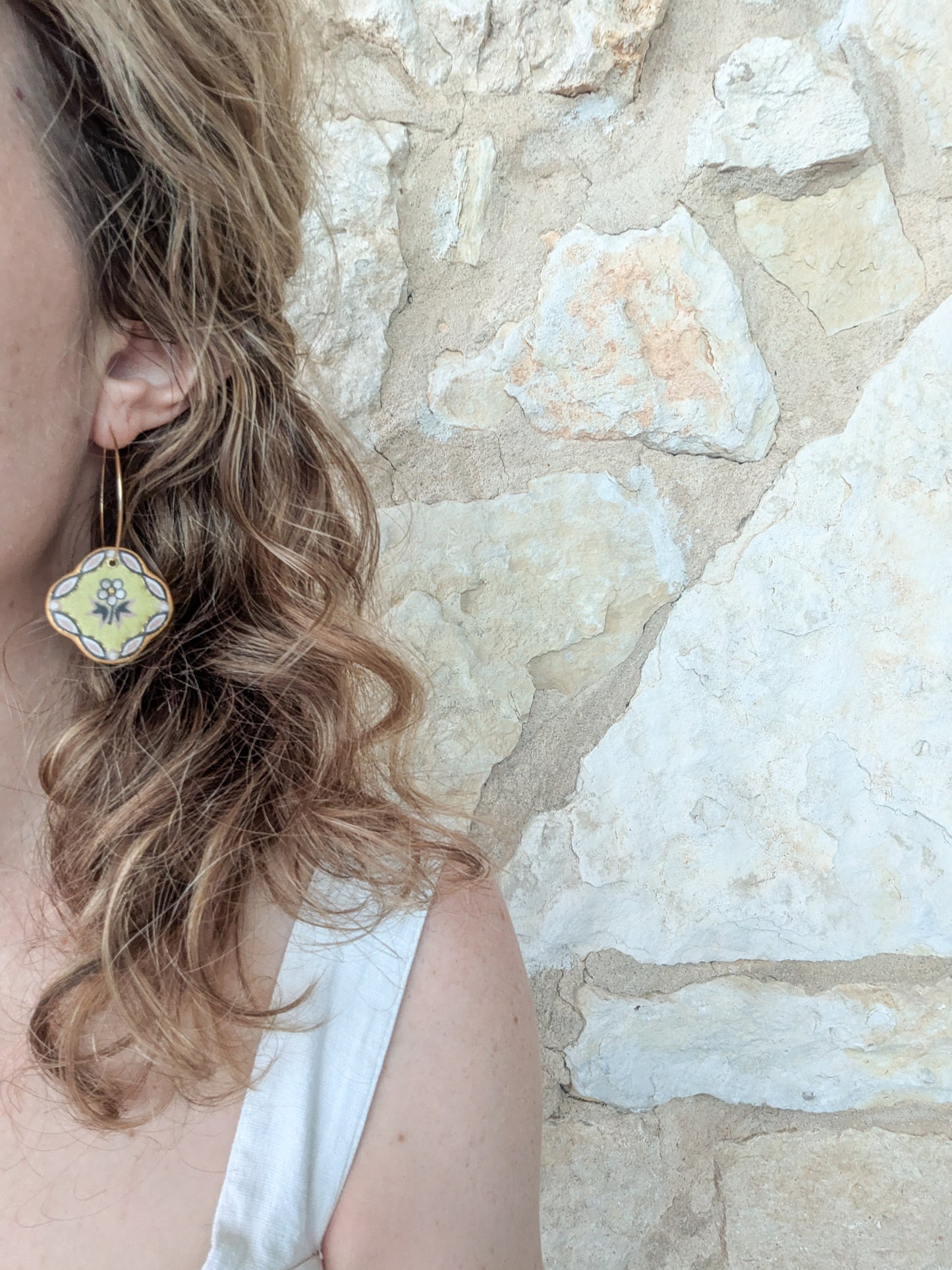 Daisy Mae Hoop Earring