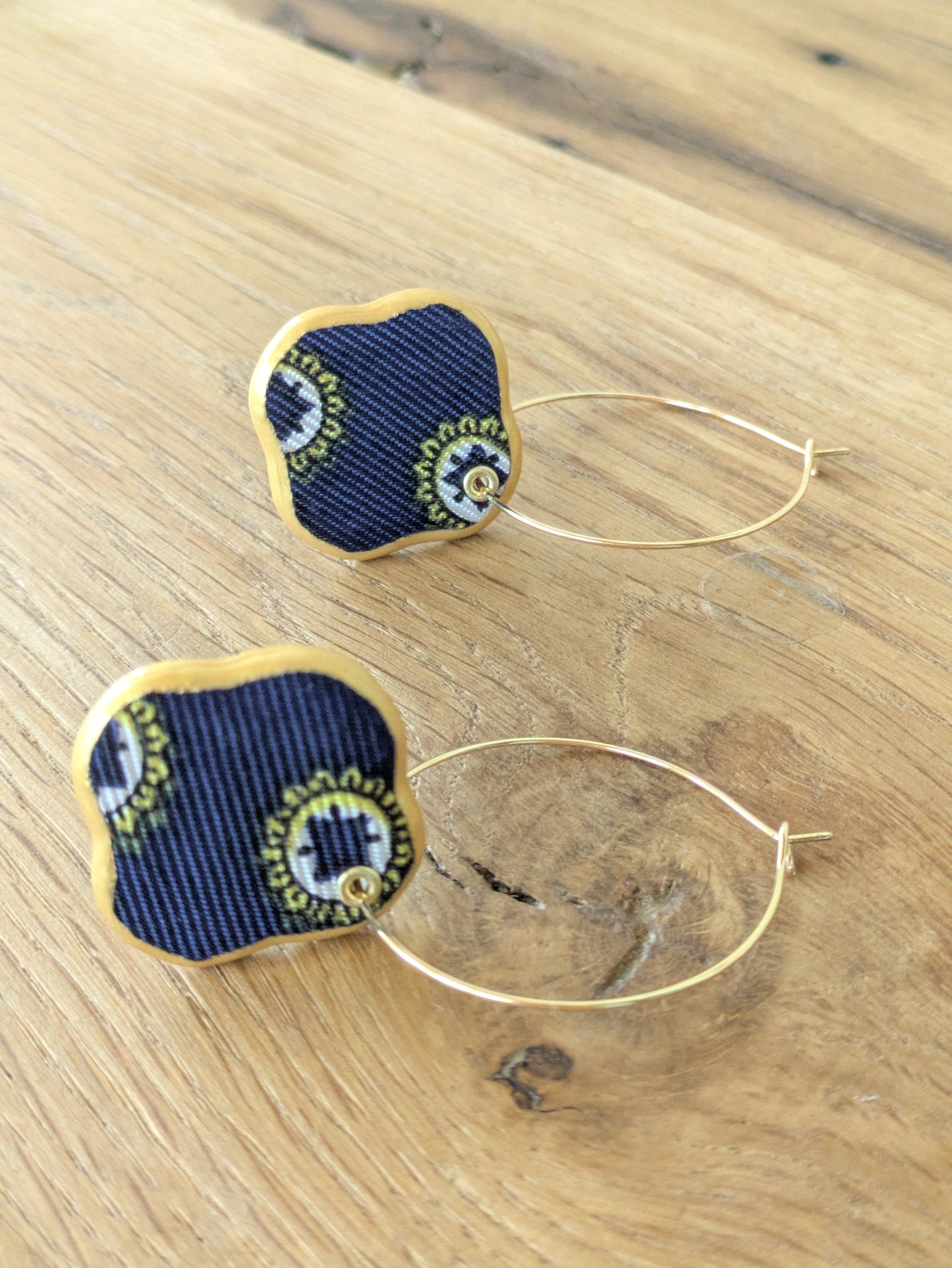 Daisy Mae Hoop Earring