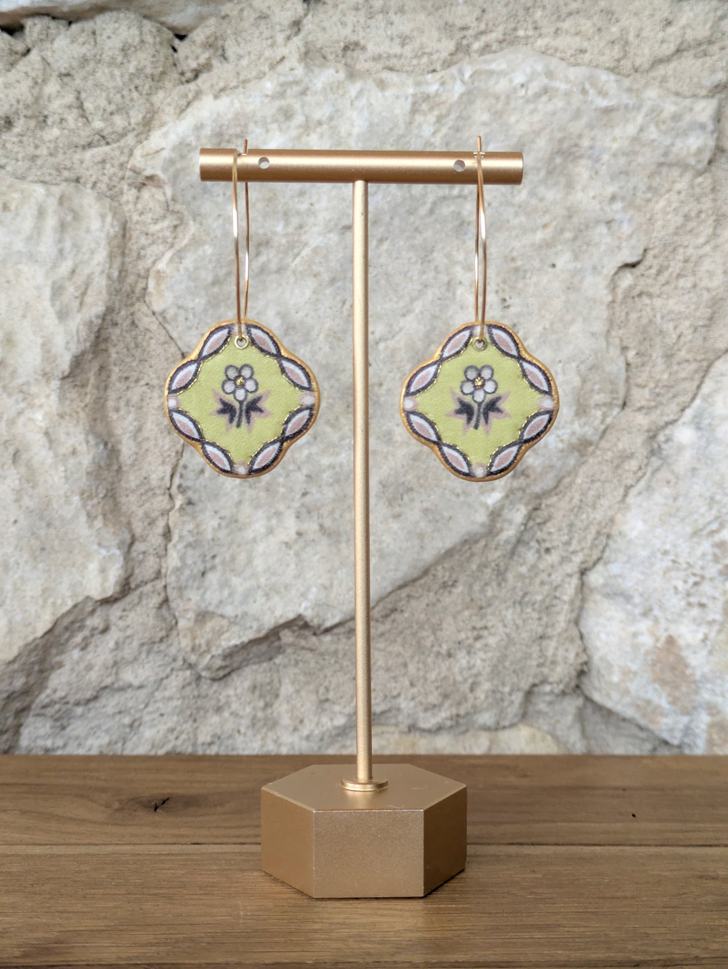 Daisy Mae Hoop Earring