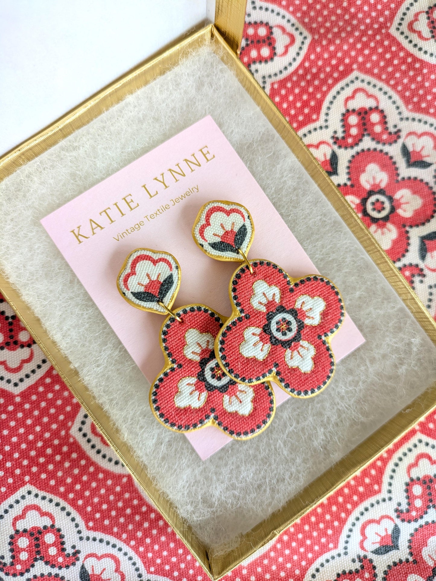 Donna Statement Earring